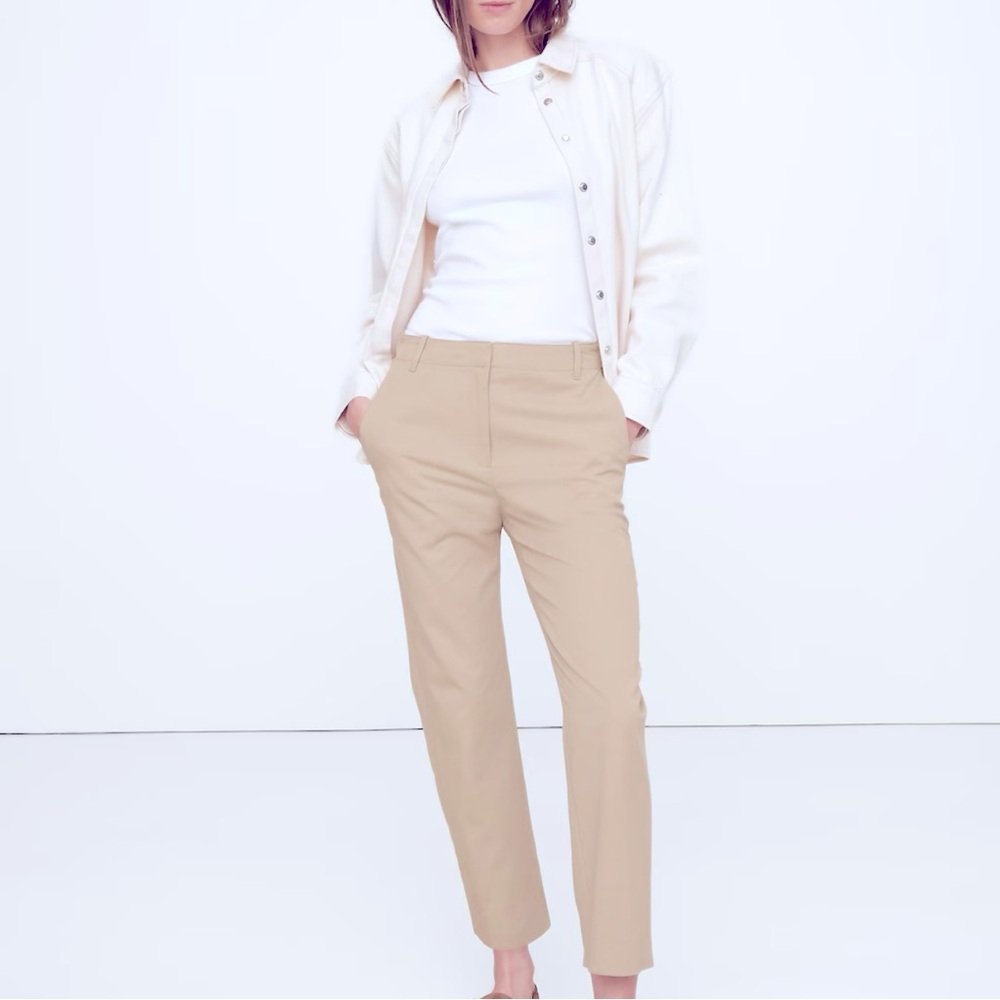 Banana Republic Mid Rise Authentic Chino Slim Fit Petite Pant